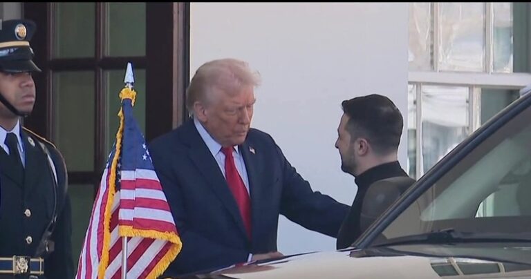 Un reporter al agenției TASS, strecurat între acreditați la întîlnirea Vance-Trump-Zelenski