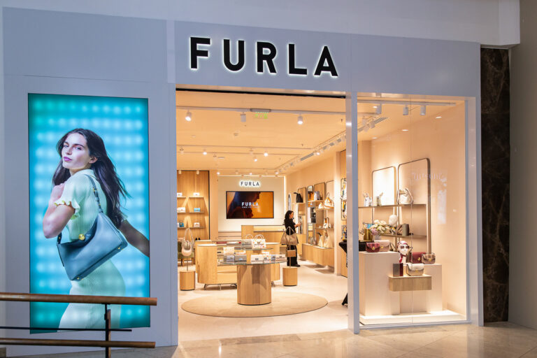 FURLA a inaugurat prima sa locație din afara Capitalei în ansamblul Palas Iași