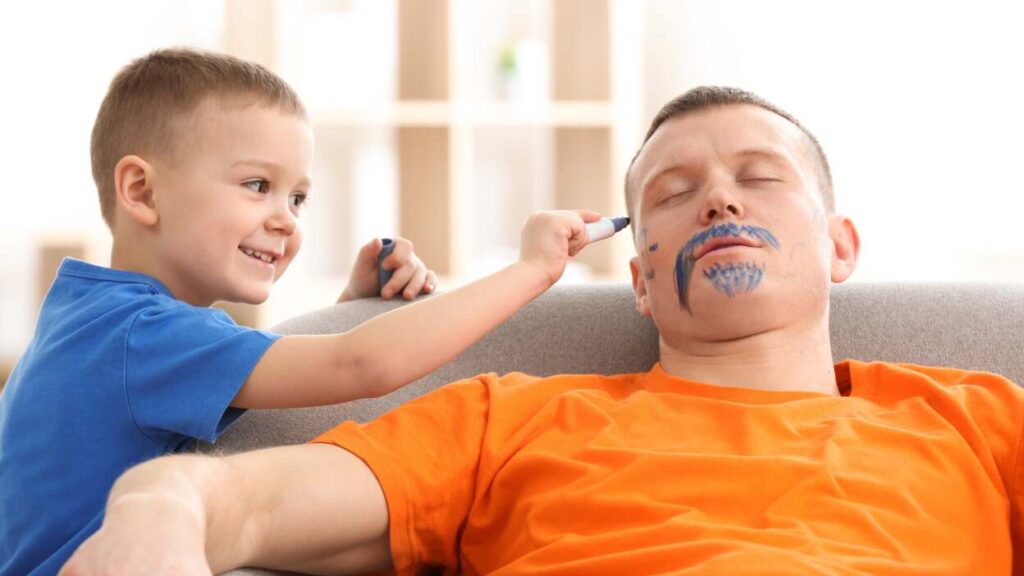  Păcălește românește!