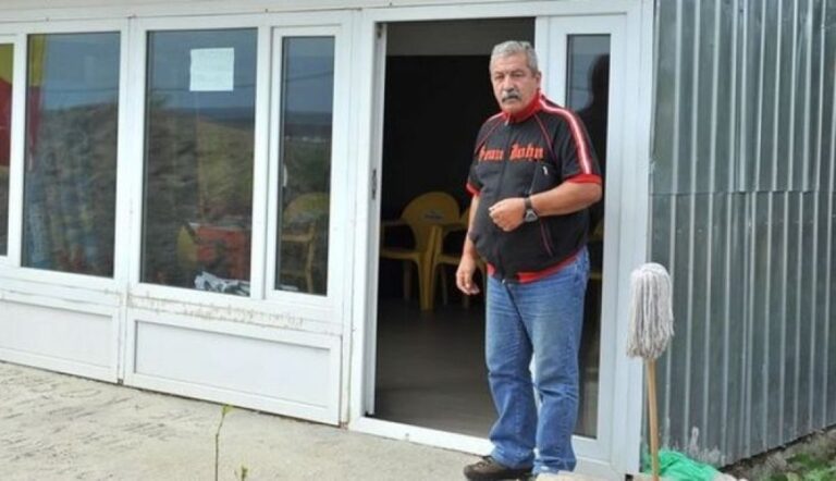 Sentință finală în vestitul proces „Morți versus Vii” de la Iași. Surpriză: au câștigat morții. Ultimul, un arhicunoscut personaj, a decedat luna trecută