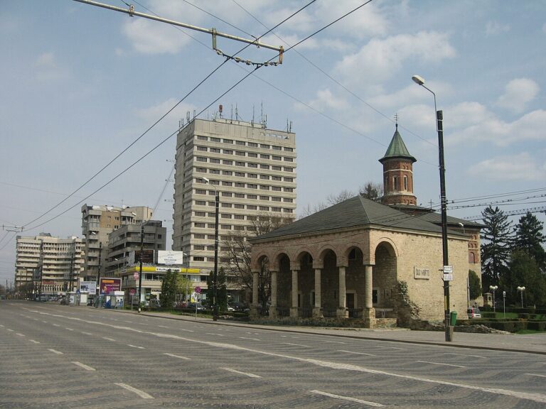 O problemă de trafic din centrul Iașului a fost tranșată de magistrați. Polițiștii nu sunt însă de acord/FOTO