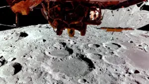 VIDEO Imagini spectaculoase: O navă spaţială privată americană a aterizat pe Lună