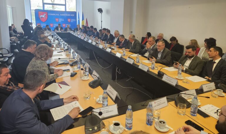 LIVE Consilierii județeni dezbat astăzi bugetul județului pe anul în curs. Cu o valoare de 1,9 miliarde de lei, cheltuielile de dezvoltare reprezintă aproape un sfert, respectiv circa 500 milioane lei