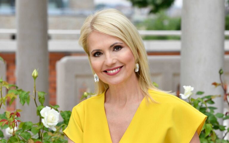 O cunoscută prezentatoare TV de la postul MTVA a murit la doar 55 de ani