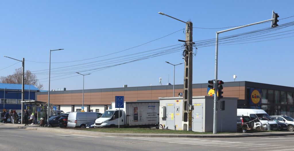 S-au montat camere video în 17 intersecții, toate de pe raza comunei Miroslava. Lista completă a locurilor