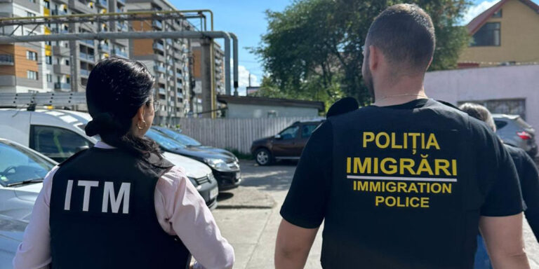 Verificări amănunțite printre livratorii din Iași: trei cetățeni străini fără drept de muncă, descoperiți de ITM