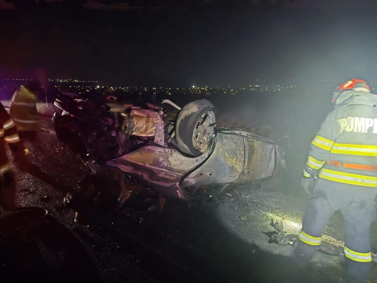 Tânăr drogat și fără permis, implicat într-un accident în Suceava. El a scăpat ca prin minune cu viață, după ce vehiculul a luat foc