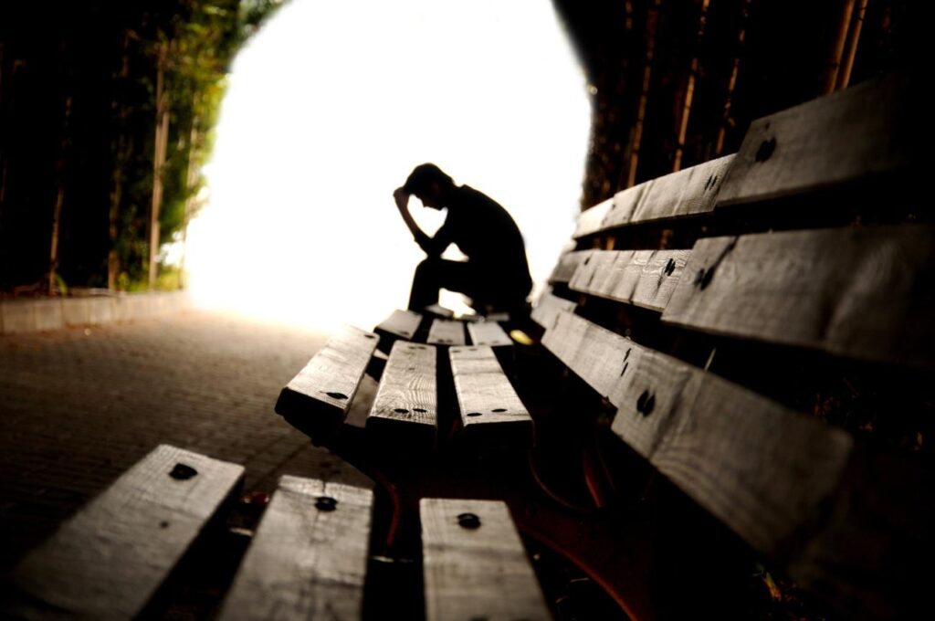 „Depresia, cauză frecventă de suicid. Bărbații o ascund”. Decesul care a zguduit mediul universitar ieșean: ce spun psihologii și psihiatrii?