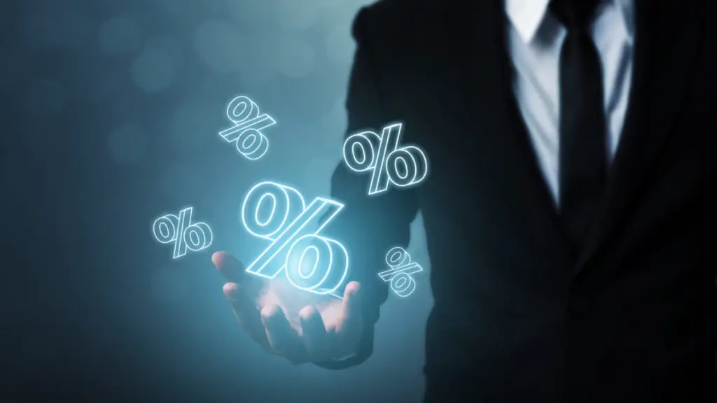 De ce unii câștigă mai mulți bani din economii, iar alții pierd? Ce bănci oferă cele mai mari dobânzi la depozite