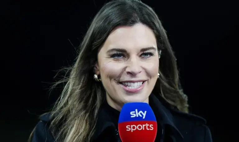 Emma Saunders, prezentatoare Sky Sports, a anunţat că suferă de encefalită după ce s-a luptat cu cancerul