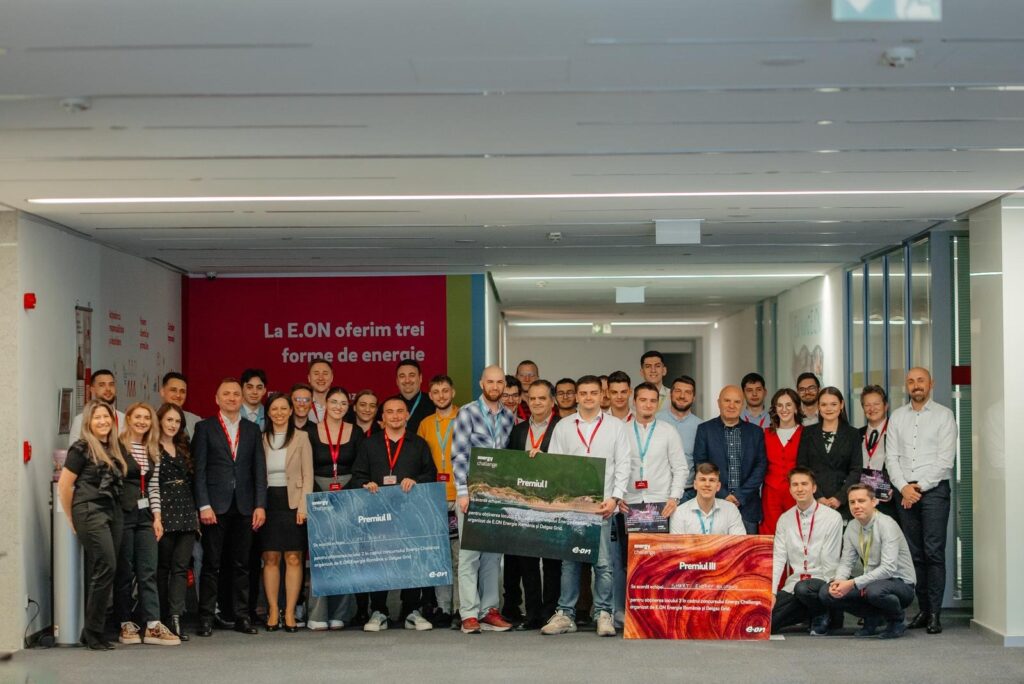 O echipă de studenți TUIASI, premiată în cadrul competiției E.ON Energy Challenge 2025 – FOTO
