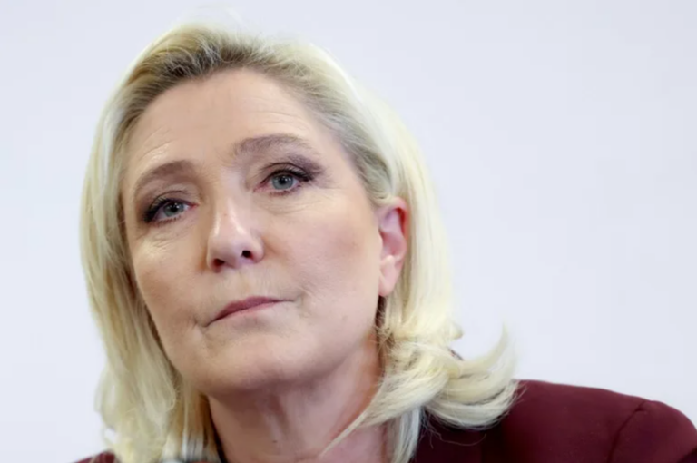Scandal de corupţie în Franţa: Marine Le Pen şi opt eurodeputaţi de extremă dreapta, găsiţi vinovaţi de deturnare de fonduri publice