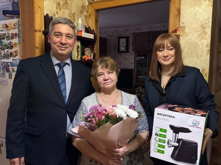 Indignare după ce oficiali ruşi au făcut cadou mamelor soldaţilor ucişi în Ucraina maşini de tocat carne