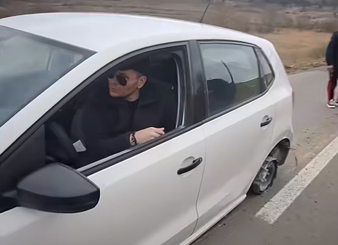 Bărbat din Mureș prins la Cluj conducând o mașină fără anvelope. Surpriză: nu era nici beat, nici drogat