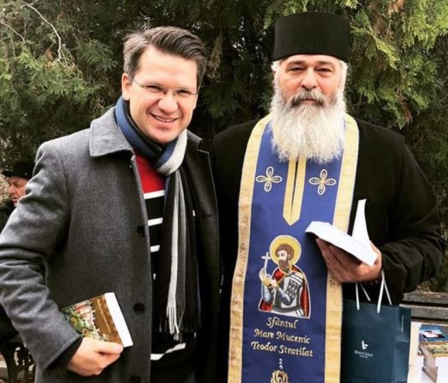 VIDEO - Mesajul unui intelectual creștin de la AUR pentru alegători: „Javrelor! Dacă eu sunt putinist, măta-i ...”