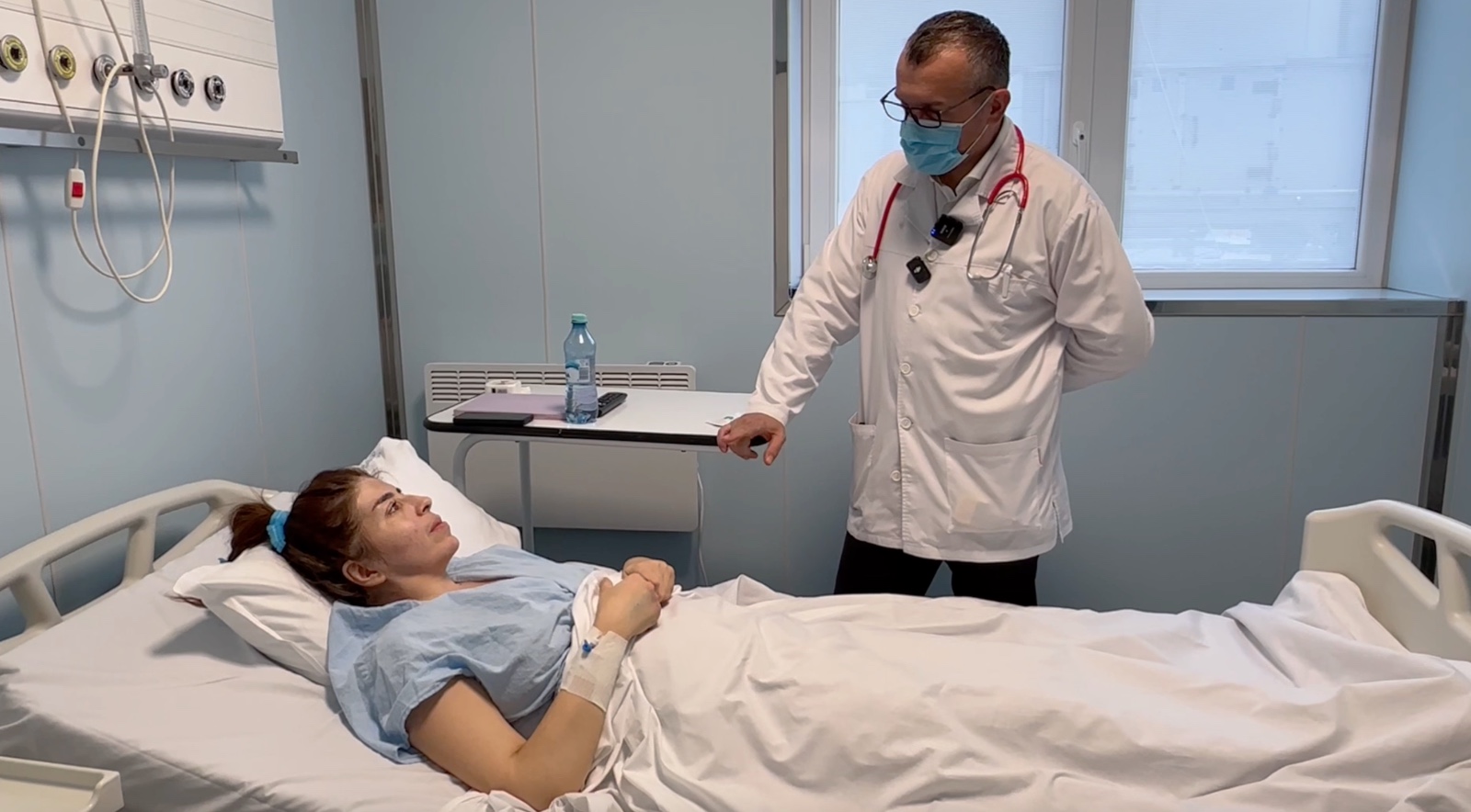 Povestea Corinei, psiholog ieșean, un destin-miracol identic cu al mamei. „Azi m-am bucurat că am mâncat pâine”. Telefonul de la miezul nopții care i-a salvat viața.