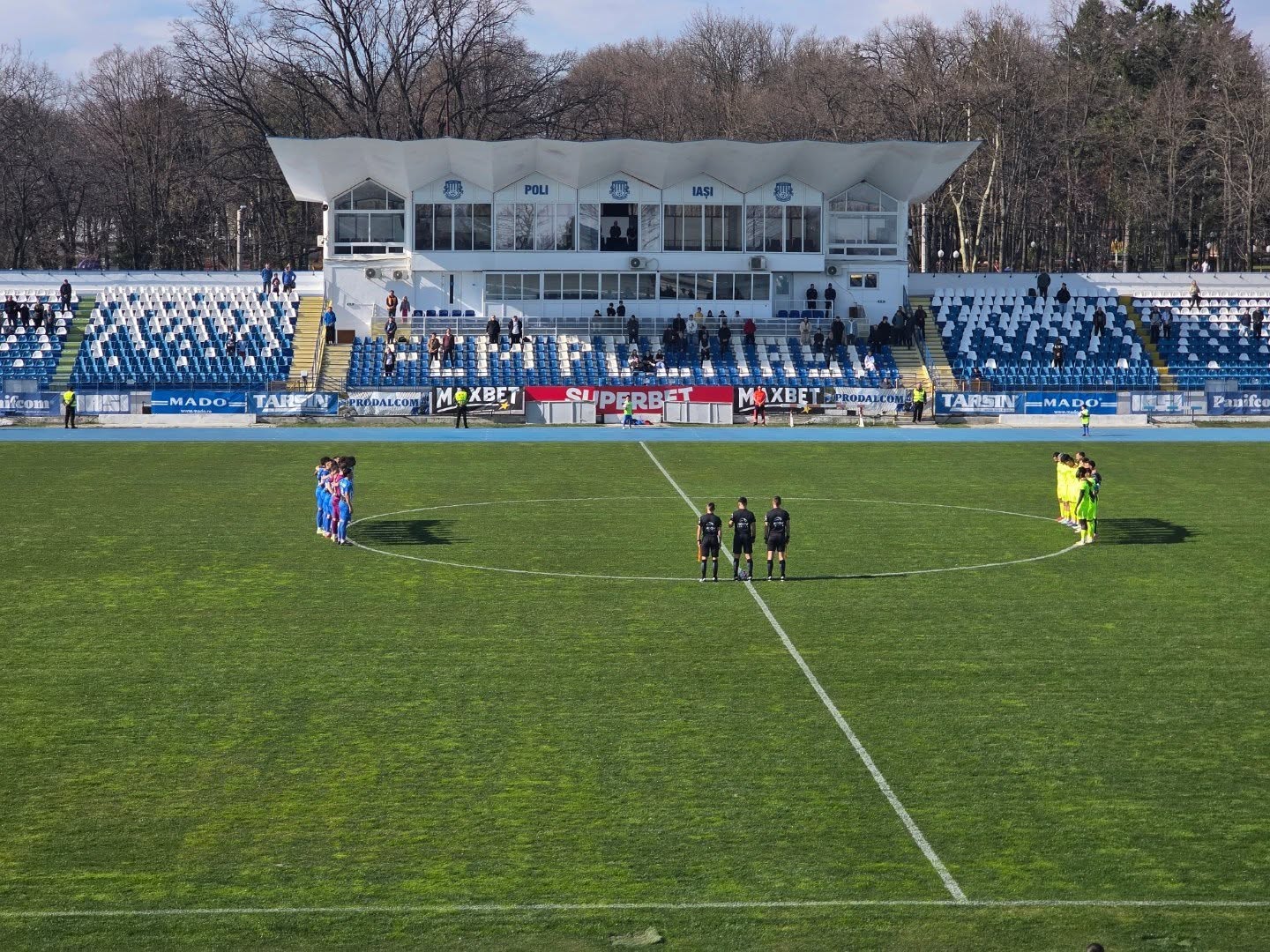 Remiză albă în amicalul cu „frații” de la Bălți, un jucător de la Poli a ieșit cu targa de pe teren