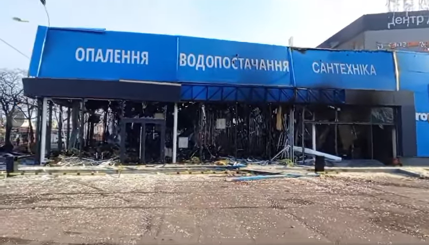 FOTO/VIDEO Un magazin românesc, distrus în atacurile asupra Odesei din cursul nopții