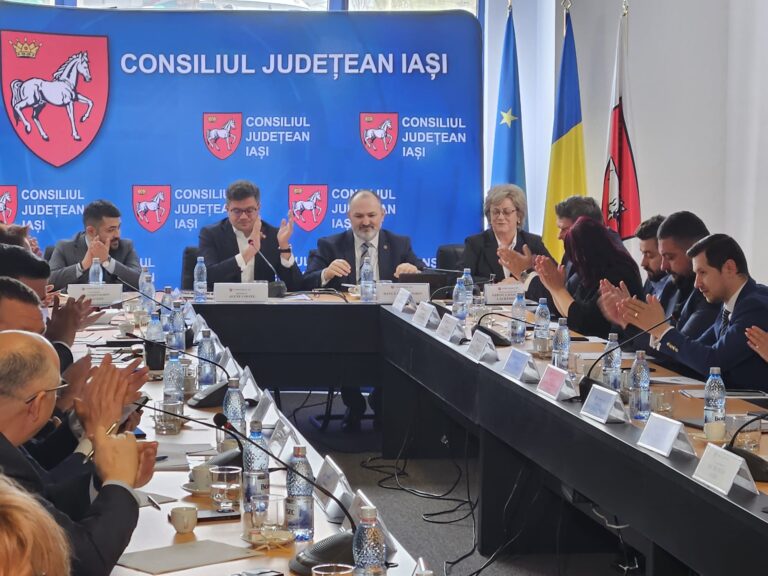 Unanimitate pentru austeritate: buget de criză la județ, votat fără a se pune preț. „Ne-am fi așteptat la alocări mai mari la dezvoltare”
