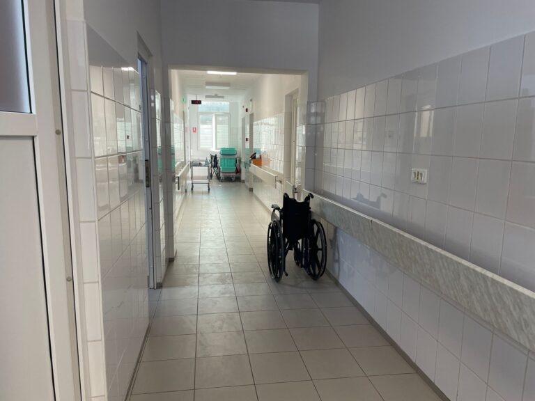 Căldura din ultimele zile a pus pe fugă sezonul răcelilor de la Iași: scădere abruptă, cu 30 la sută