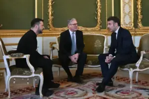 Emmanuel Macron, întâlnire luni la Londra cu Zelenski, Starmer și Merz