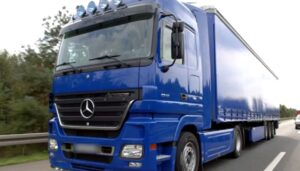 Un șofer român de camion, reținut în Bulgaria după ce asupra lui s-au găsit peste 14 kg de aur de contrabandă
