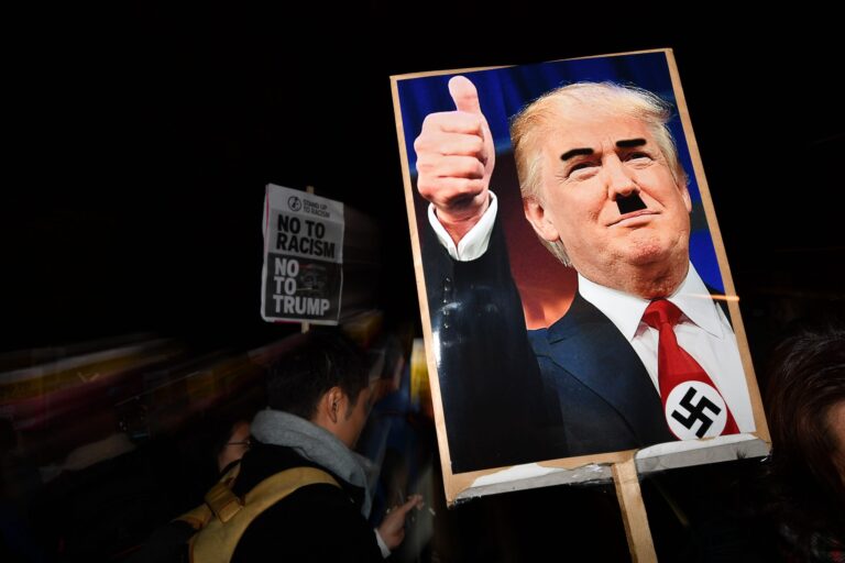 Poate fi comparată administraţia Trump cu regimul nazist? - analiză France 24