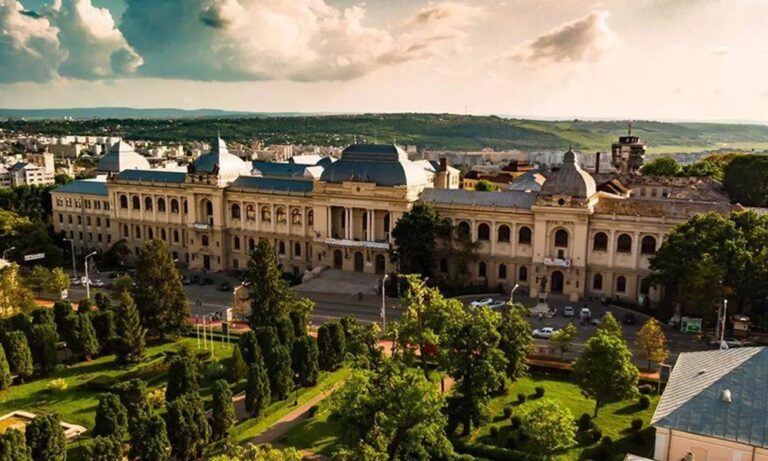 Universitatea „Cuza” organizează un eveniment dedicat îngrijirii sănătoase a vârstnicilor