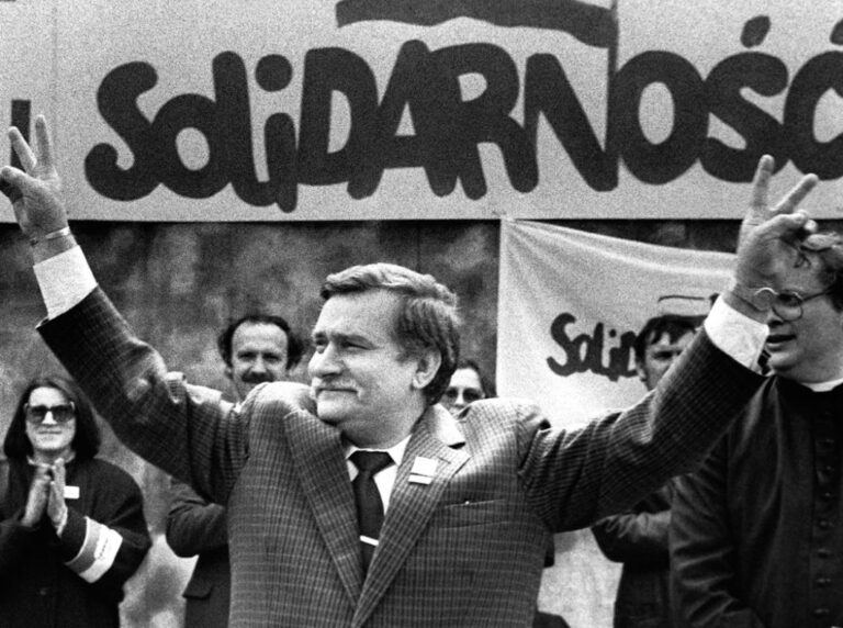 Lech Walesa, scrisoare tulburătoare pentru Trump: „Ne-am amintit de interogatoriile Securității comuniste”