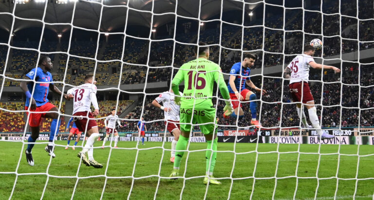 Superliga: Rapid – FCSB 1-2 şi roş-albaştrii sunt mai aproape de titlu