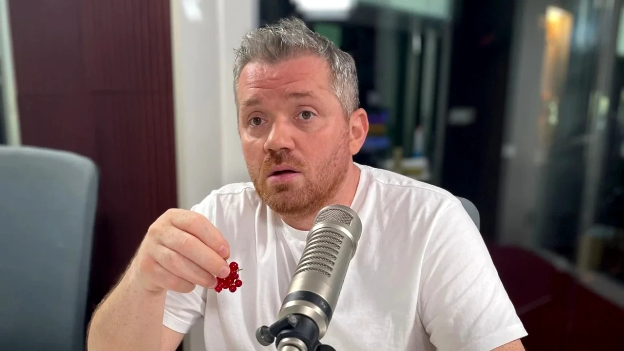 O haită de 200 de câini a înconjurat cortul unde se servea masa la concertul din România al unui cunoscut star american. Cătălin Oprișan: e 100% adevărat!/VIDEO