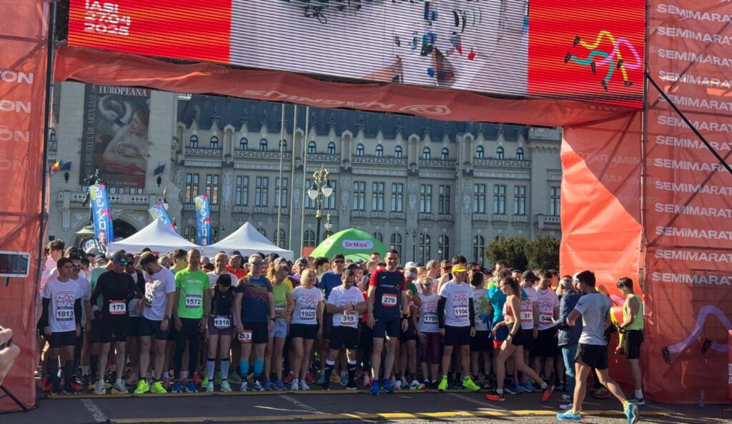 UPDATE A început Semimaratonul Iași 2025. Mișcare pentru o cauză nobilă: alergătorii susțin copiii vulnerabili