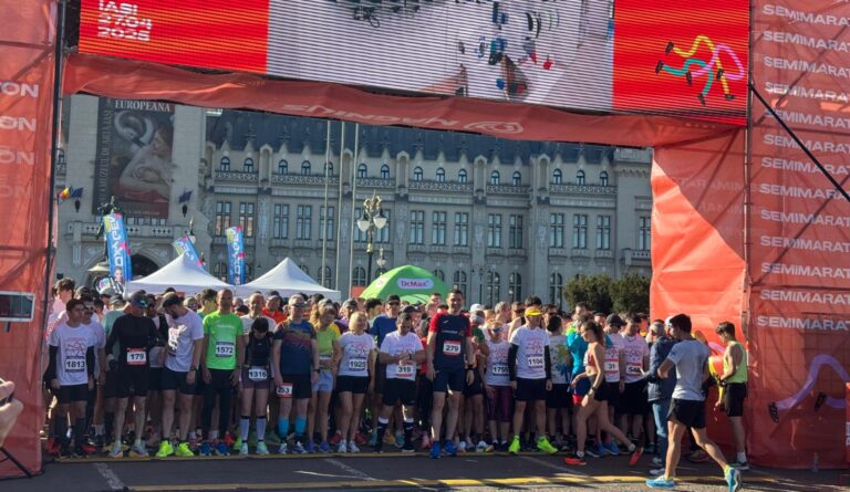 UPDATE A început Semimaratonul Iași 2025. Mișcare pentru o cauză nobilă: alergătorii susțin copiii vulnerabili