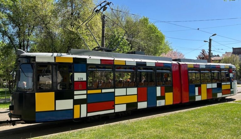Ca în Olanda, dar pe șinele din Iași: Tramvaiul Olandei a fost lansat oficial - GALERIE FOTO/VIDEO