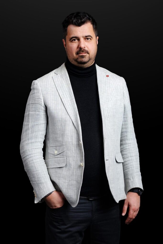  Sebastian-Savescu-arhitect