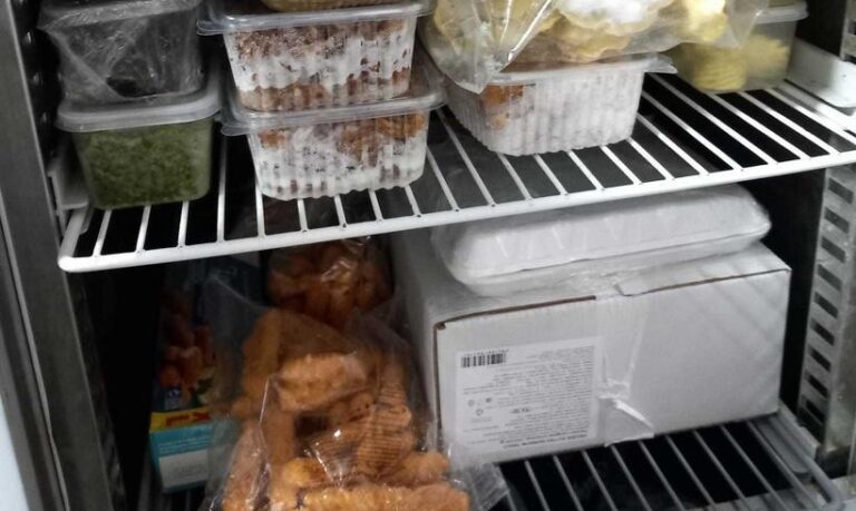 ANSVSA, controale la peste 2.700 de unităţi din industria alimentară, înaintea minivacanţei de 1 Mai. Amenzi în valoare de aproape trei milioane de lei 