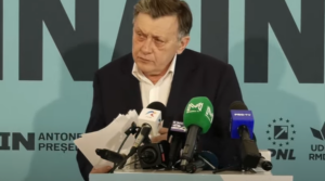 Ce scrie în declaraţia dată la Securitate de Crin Antonescu despre plecarea din ţară a prietenului său