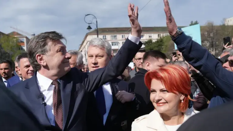 Avocat din Craiova: primarii din Dolj au amenințat profesorii care nu doreau să vină la mitingul pro-Antonescu