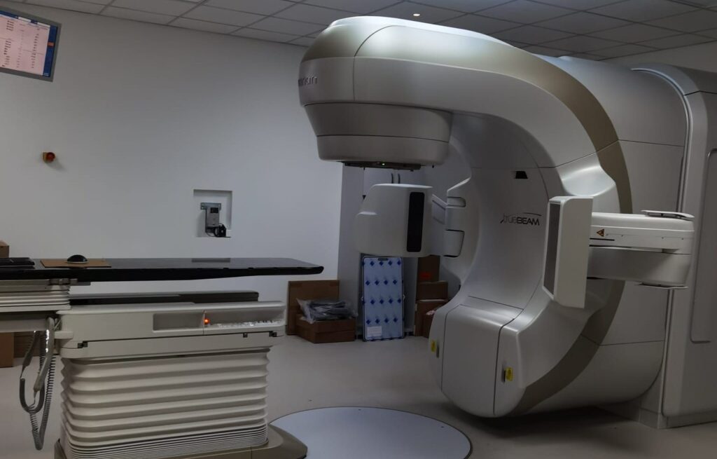 Radioterapie de ultimă generație, folosită în premieră la IRO Iași, pentru pacienți cu cancer de sân sau pulmonar