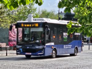 Autobuzul electric fără șofer, prezentat în premieră la Iași