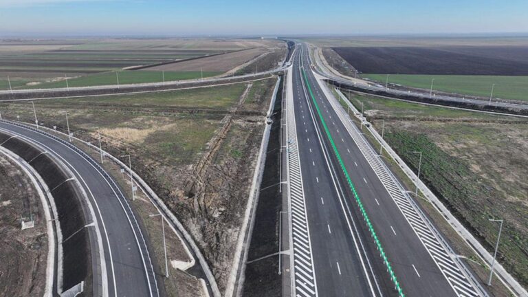 Drumul ieșenilor la București va dura puțin mai mult. O bucată din autostrada A7, abia inaugurată, se închide până pe 25 mai