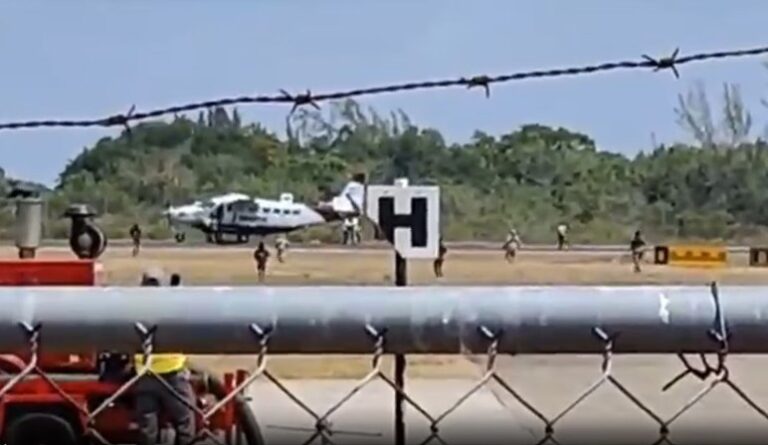 Un cetăţean american a fost împuşcat mortal în timp ce încerca să deturneze un avion în Belize