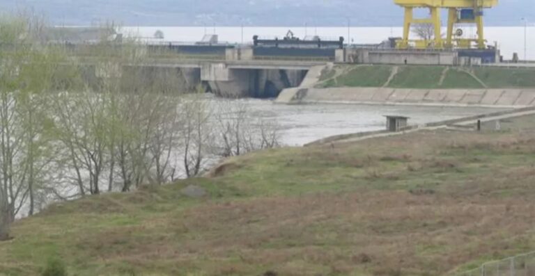Afacerile Construcții Hidrotehnice au fost umflate serios de lucrările de pe râul Siret la Pașcani și extinderea sistemului de apă-canal din trei comune