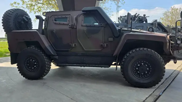 Otokar confirmă: turcii au ciuntit spatele blindatului Cobra II pentru MApN și, astfel, au afectat siguranța vehiculului