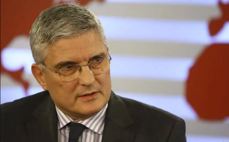 Daniel Dăianu: În România „s-au scăpat hățurile din mână”. Polonia, cu deficit bugetar de 6,6%, are surplus de cont curent