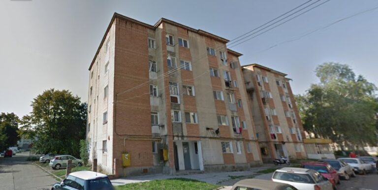 Cum să îți faci vilă pe bloc fără nicio autorizație apoi să o legalizezi în instanță? Iată cum a reușit un ieșean, pas cu pas!