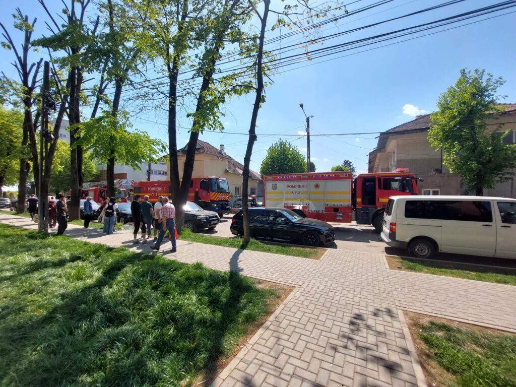  FOTO/VIDEO Incendiu la un spital din Pașcani. Zeci de pacienți s-au autoevacuat – UPDATE