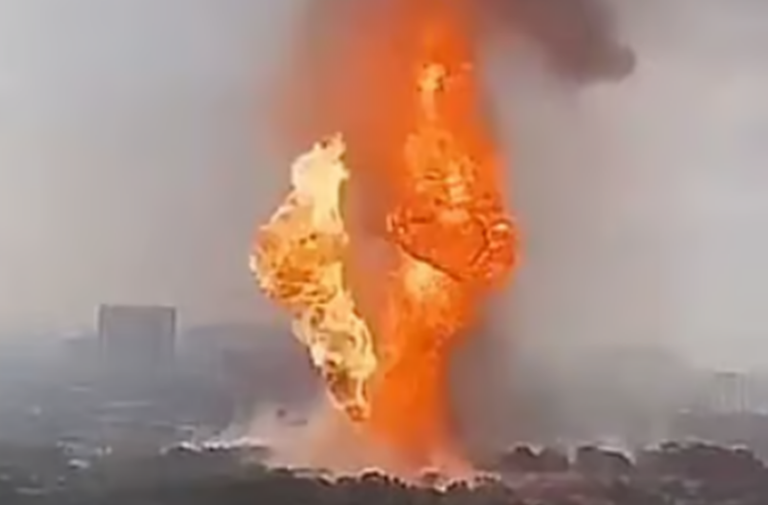 Malaysia: Peste 100 de răniţi după explozia unui gazoduct care a declanșat un incendiu uriaș