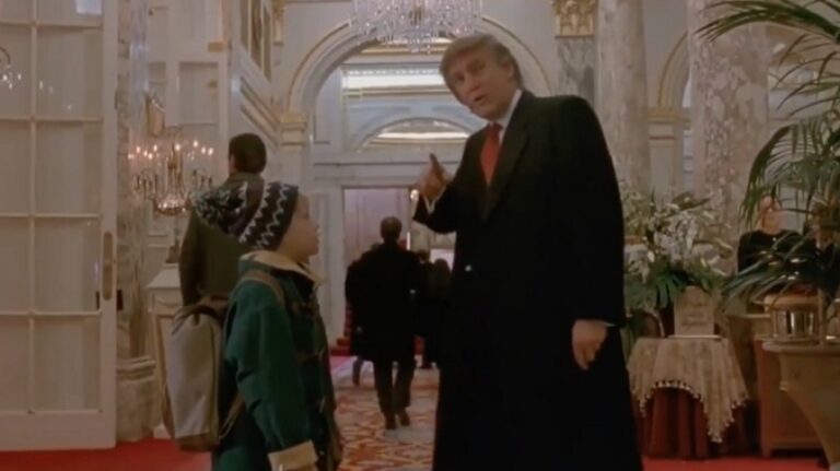 Regizorul filmului „Home Alone 2” nu poate elimina scena în care apare Trump de teamă să nu fie deportat 
