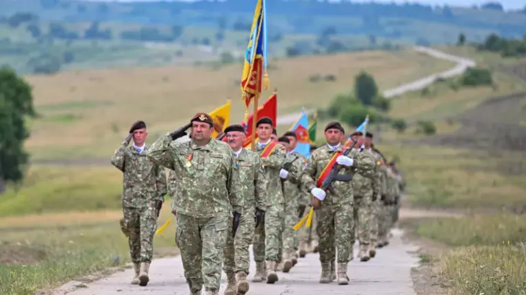 Trei ambasade din UE cer zadarnic reabilitarea unor drumuri, pentru ca trupele lor să se poată deplasa
